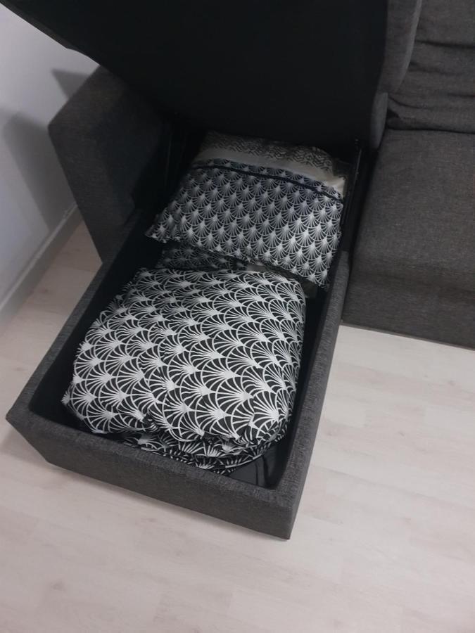 Studio Agreable Proche Gare Apartment Melun Luaran gambar